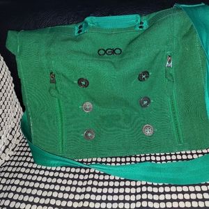 Green OGIO Canvas Over-the-Shoulder 17" x 12" Messenger Light Laptop Bag